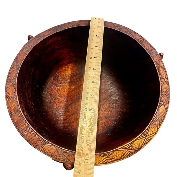 Antique Hand Carved Wooden Bowl Lizards Geckos Incised New Guinea Attributed 11” - Picture 8 of 13